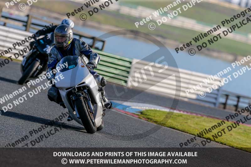 PJM Wedding Photography;enduro digital images;event digital images;eventdigitalimages;mallory park;mallory park photographs;mallory park trackday;mallory park trackday photographs;no limits trackdays;peter wileman photography;racing digital images;trackday digital images;trackday photos